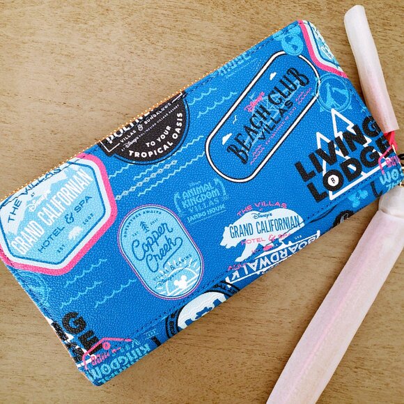 Dooney & Bourke Disney DVC Vacation Club Wristlet Wallet NEW Wallets